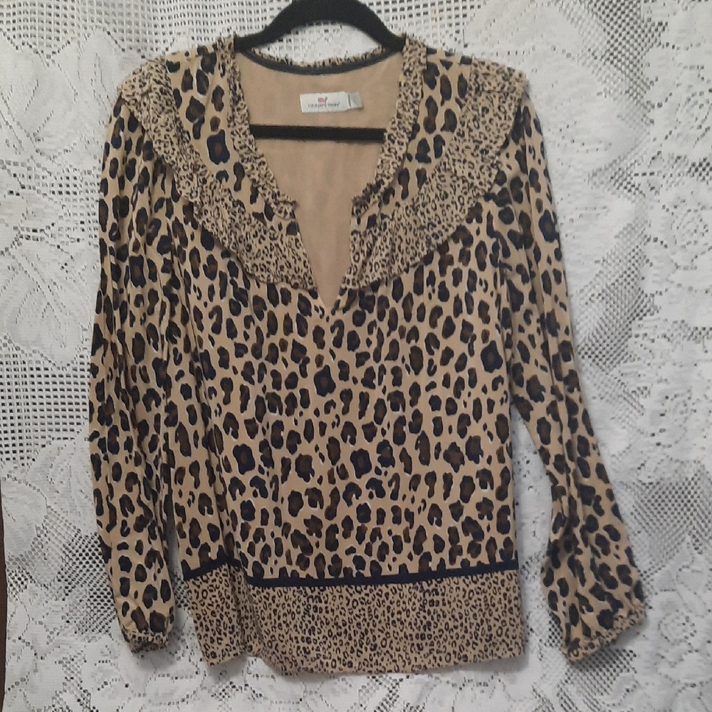 Vineyard Vines Dressy Leopard, Long Sleeve Blouse Sz L